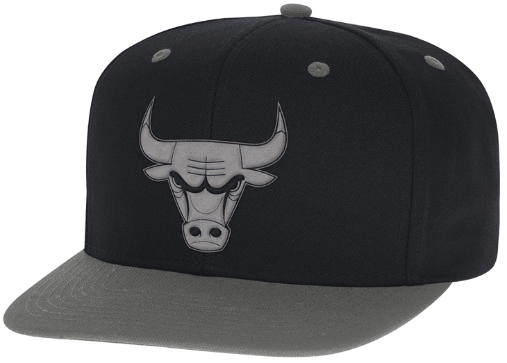 air-jordan-8-chrome-chicago-bulls-hat