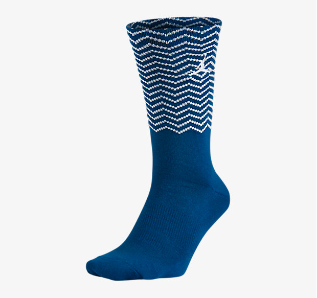 air-jordan-12-french-blue-socks-1