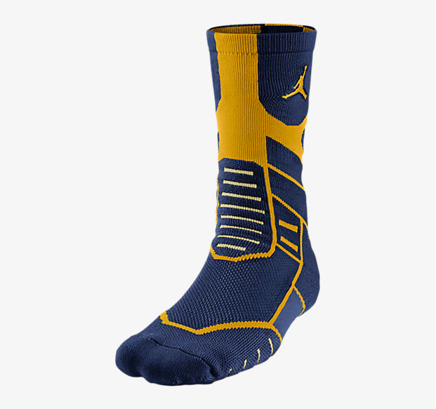 navy blue jordan socks