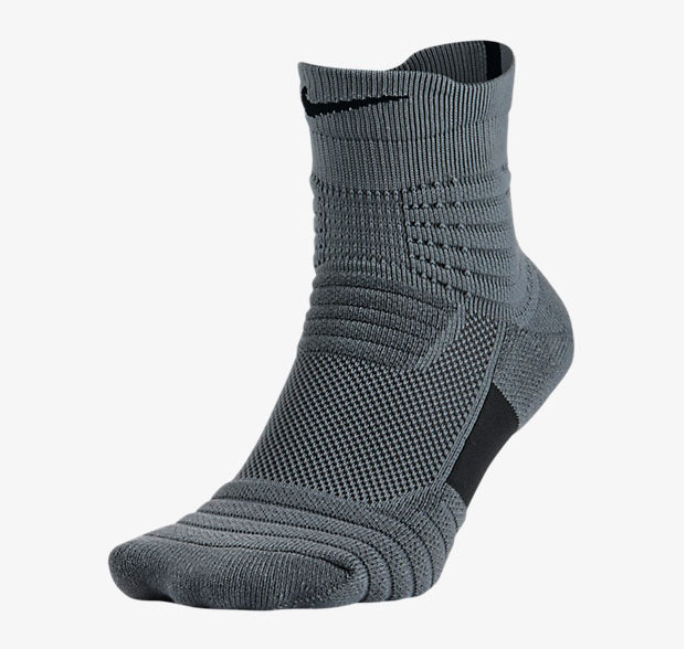 nike-elite-versatility-socks-grey-1