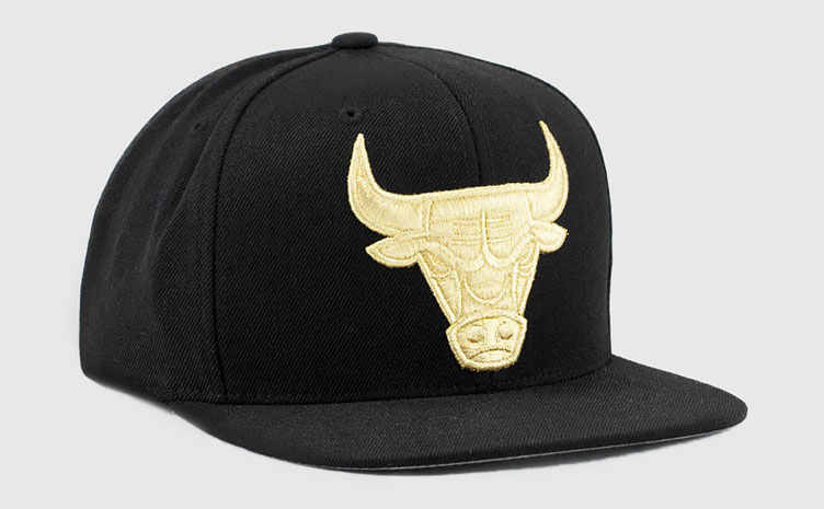 air-jordan-11-metallic-gold-chicago-bulls-hat-1