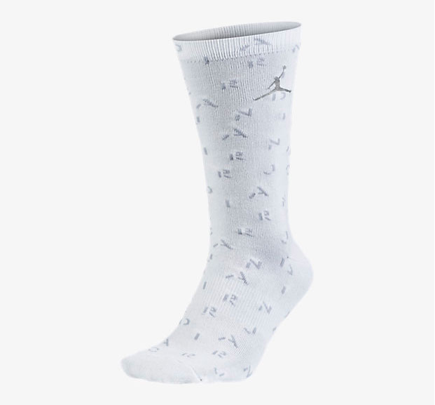 air-jordan-5-white-silver-socks-1