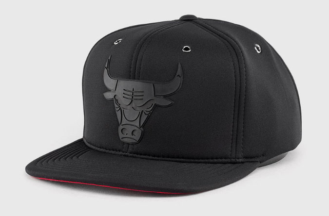 air-jordan-12-black-neoprene-bulls-hat-1
