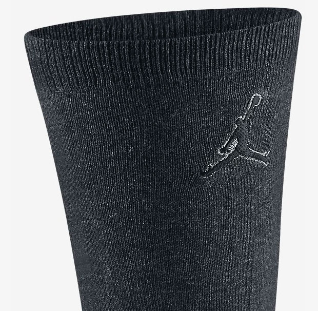 air-jordan-12-wool-black-sock