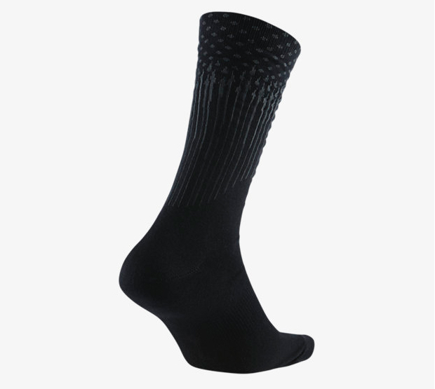 air-jordan-13-black-cat-socks-2
