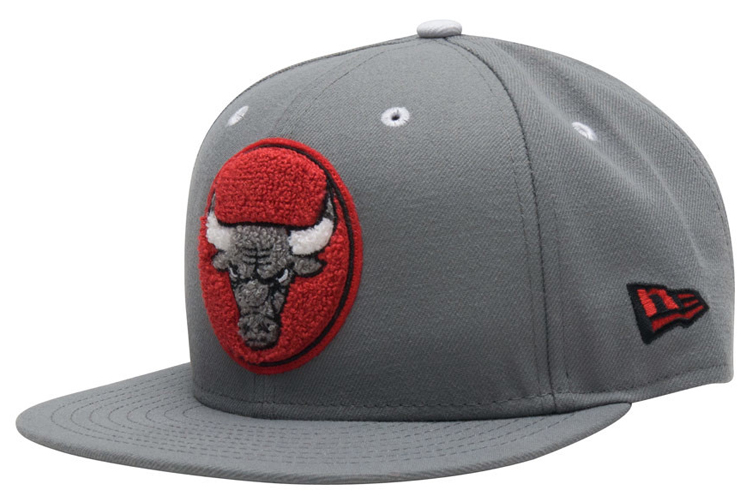 jordan-8-alternate-new-era-bulls-hat-1