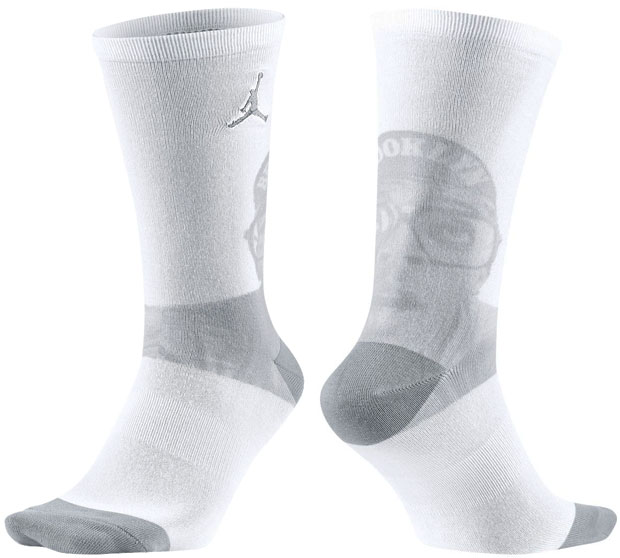 air-jordan-4-pure-money-socks