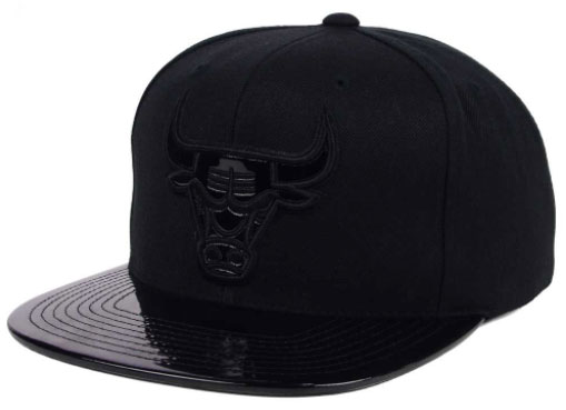 jordan-5-premium-black-bulls-hat-1