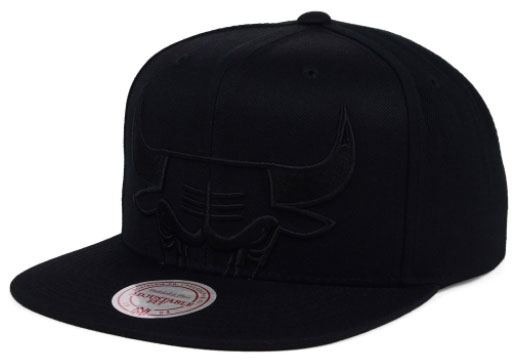 jordan-5-premium-black-bulls-hat-4
