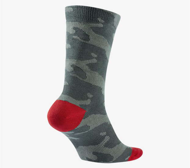 air-jordan-5-camo-socks-2