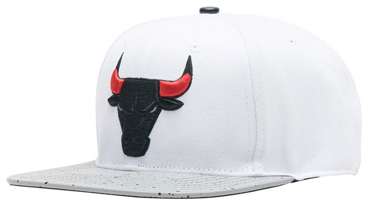 jordan-5-white-cement-bulls-hat-match-1