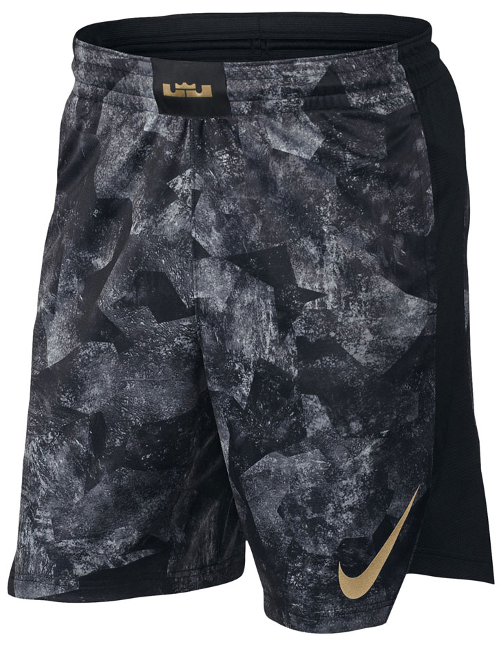 nike-lebron-15-shorts-black-1