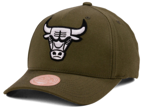 foamposites-legion-green-snapback-cap-bulls