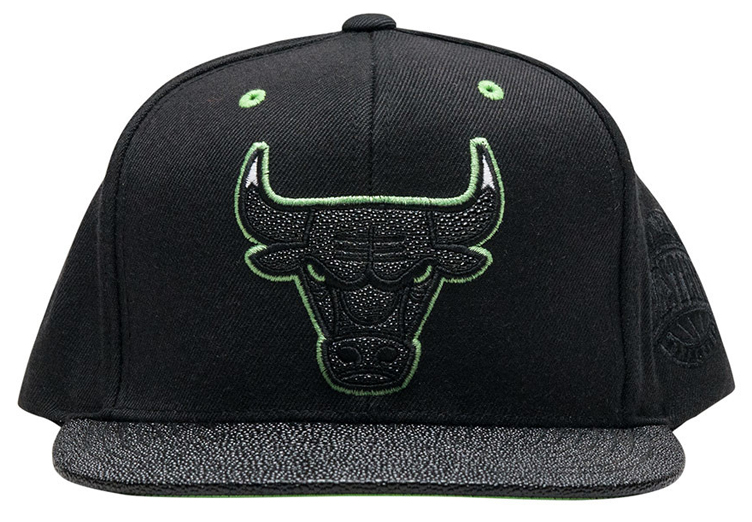 jordan-13-altitude-bulls-matching-hat-3