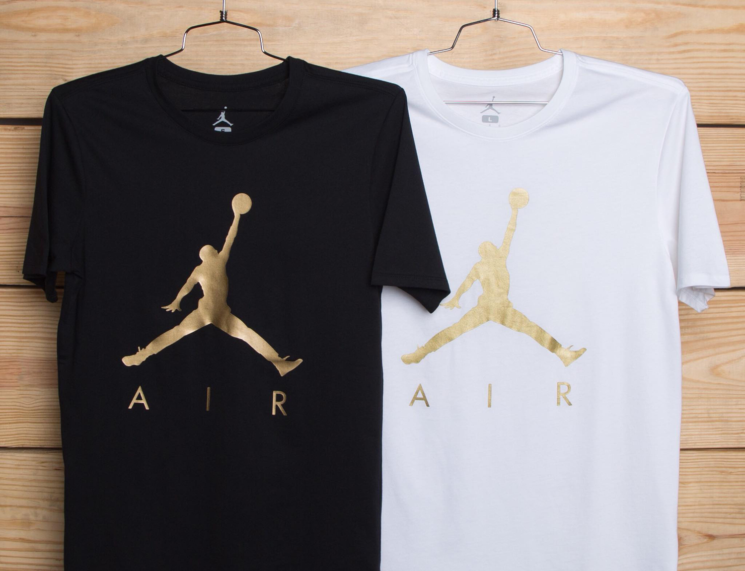 Air Jordan 1 High Gold Toe Shirt
