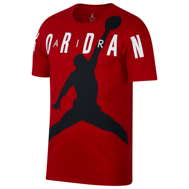 air-jordan-12-gym-red-tee-shirt-match-12