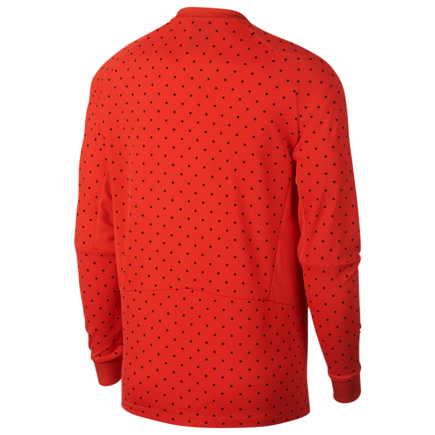 habanero-red-foamposite-nike-shirt-match-2