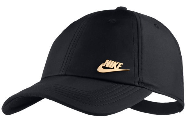 nike-foamposite-pro-black-gold-hat-match-4