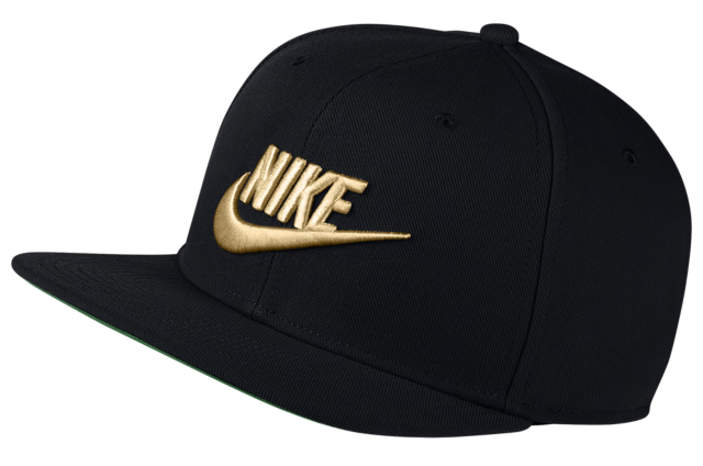 nike-foamposite-pro-black-gold-hat-match-6