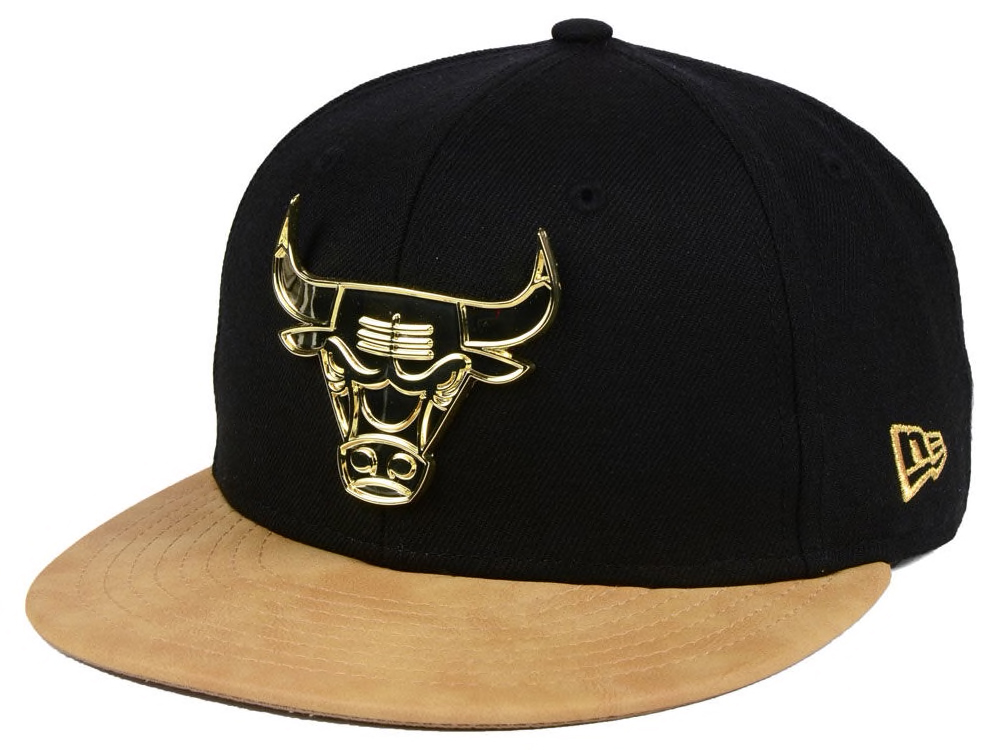 jordan-1-mid-black-gold-patent-bulls-hat-match-6