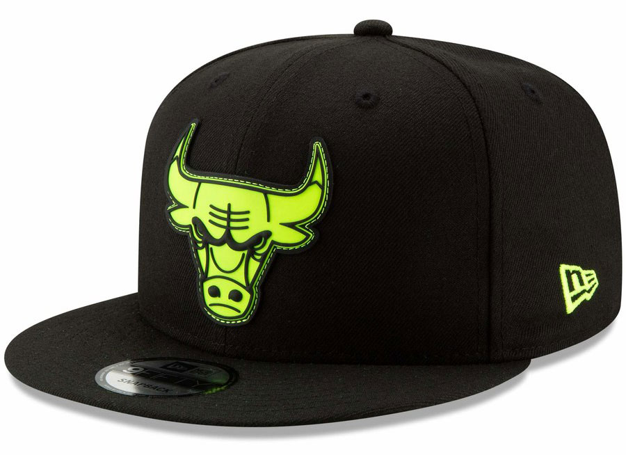 nike-air-midnight-glow-hat-match-bulls