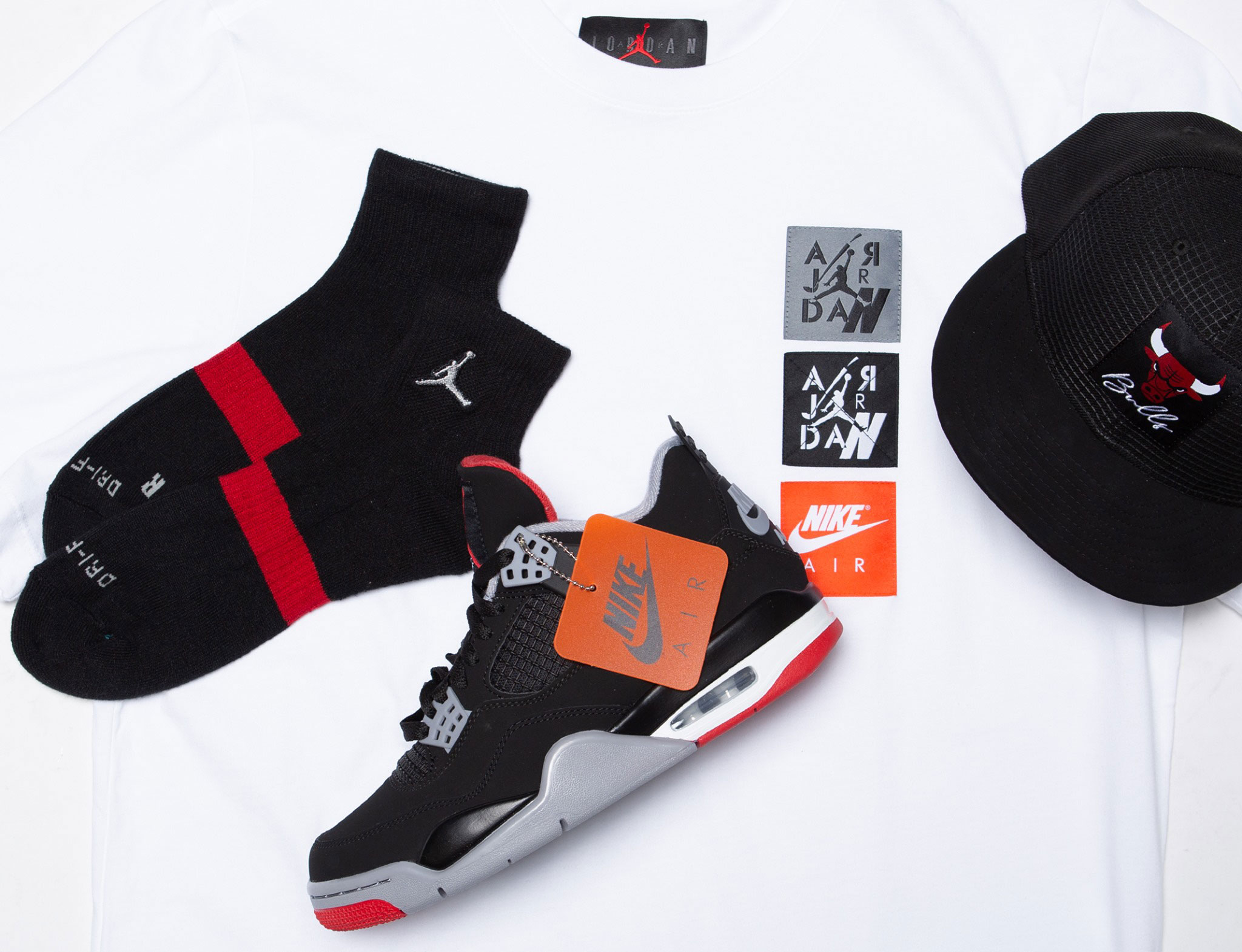 jordan-4-bred-hat-shirt-socks-outfit-match