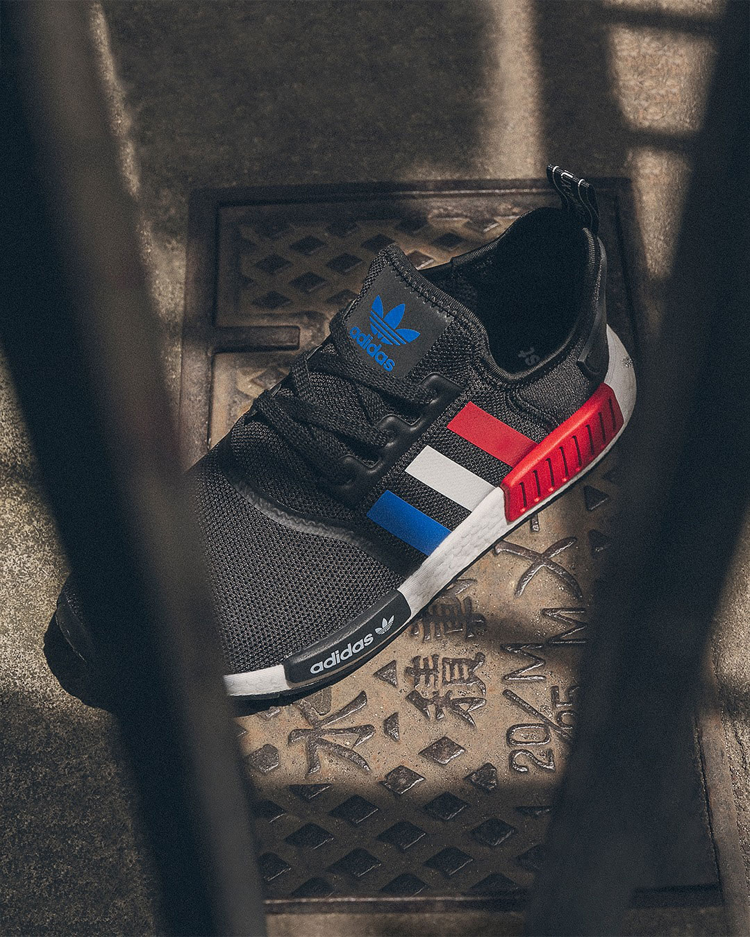 nmd r1 japan red white blue