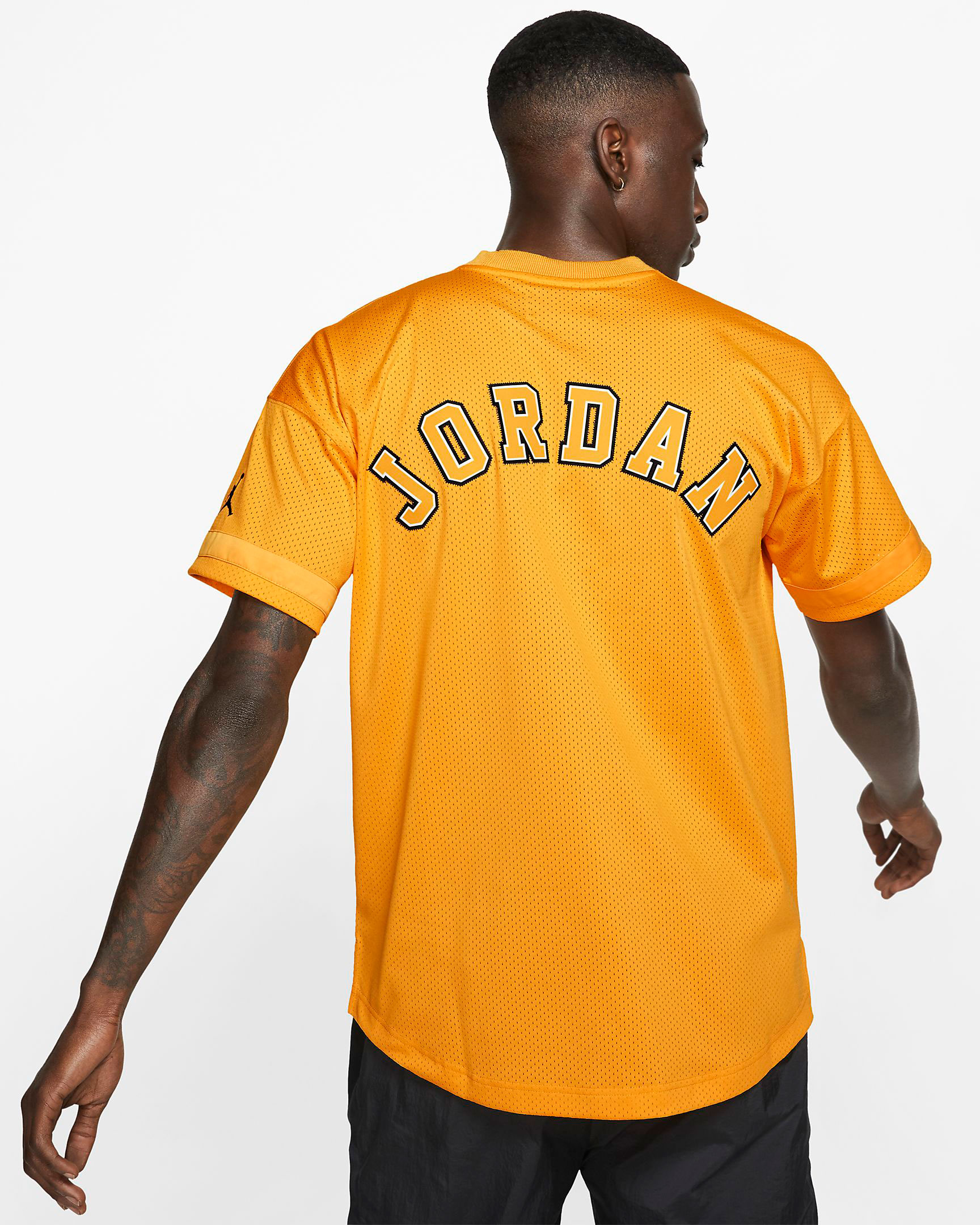 jordan-14-yellow-ferrari-jersey-shirt-match-2