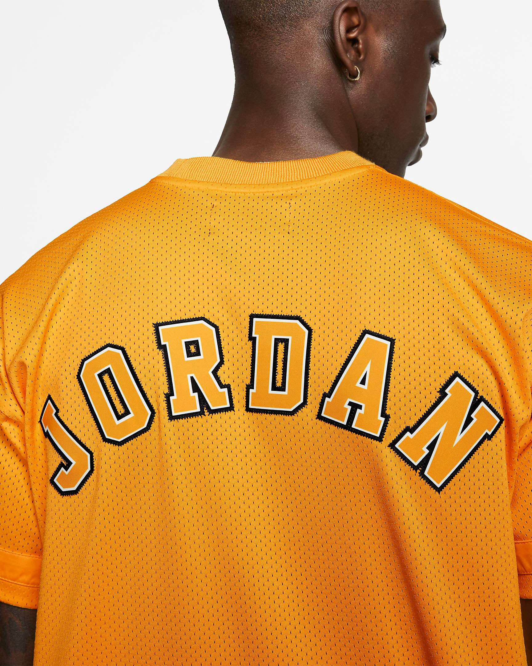 jordan-14-yellow-ferrari-jersey-shirt-match-4