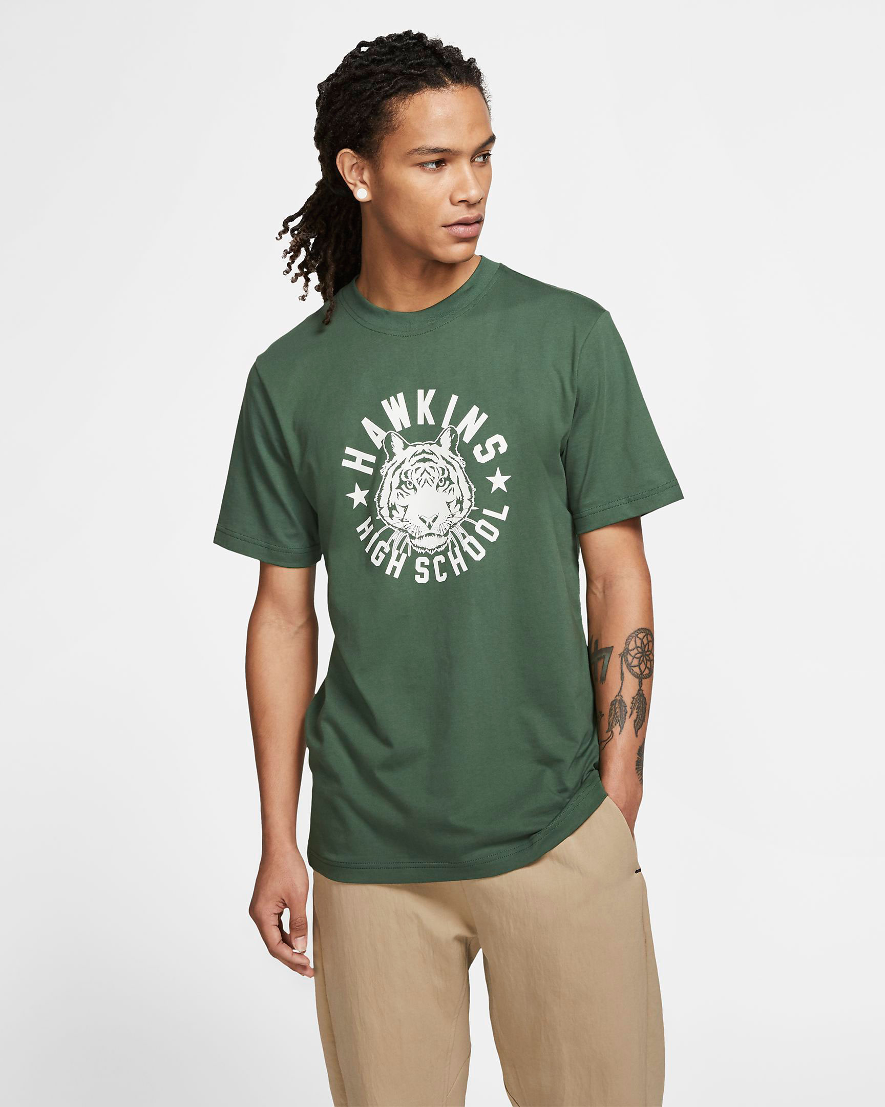 nike-stranger-things-hawkins-high-t-shirt-green-1