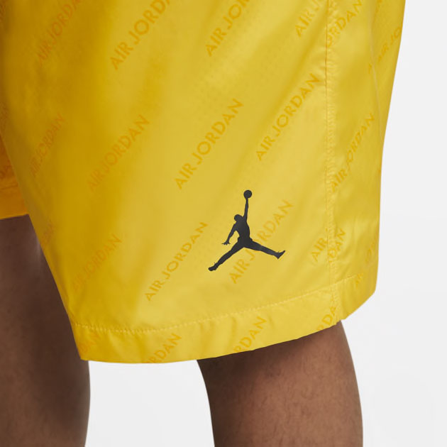 air-jordan-4-cool-grey-2019-yellow-shorts-3