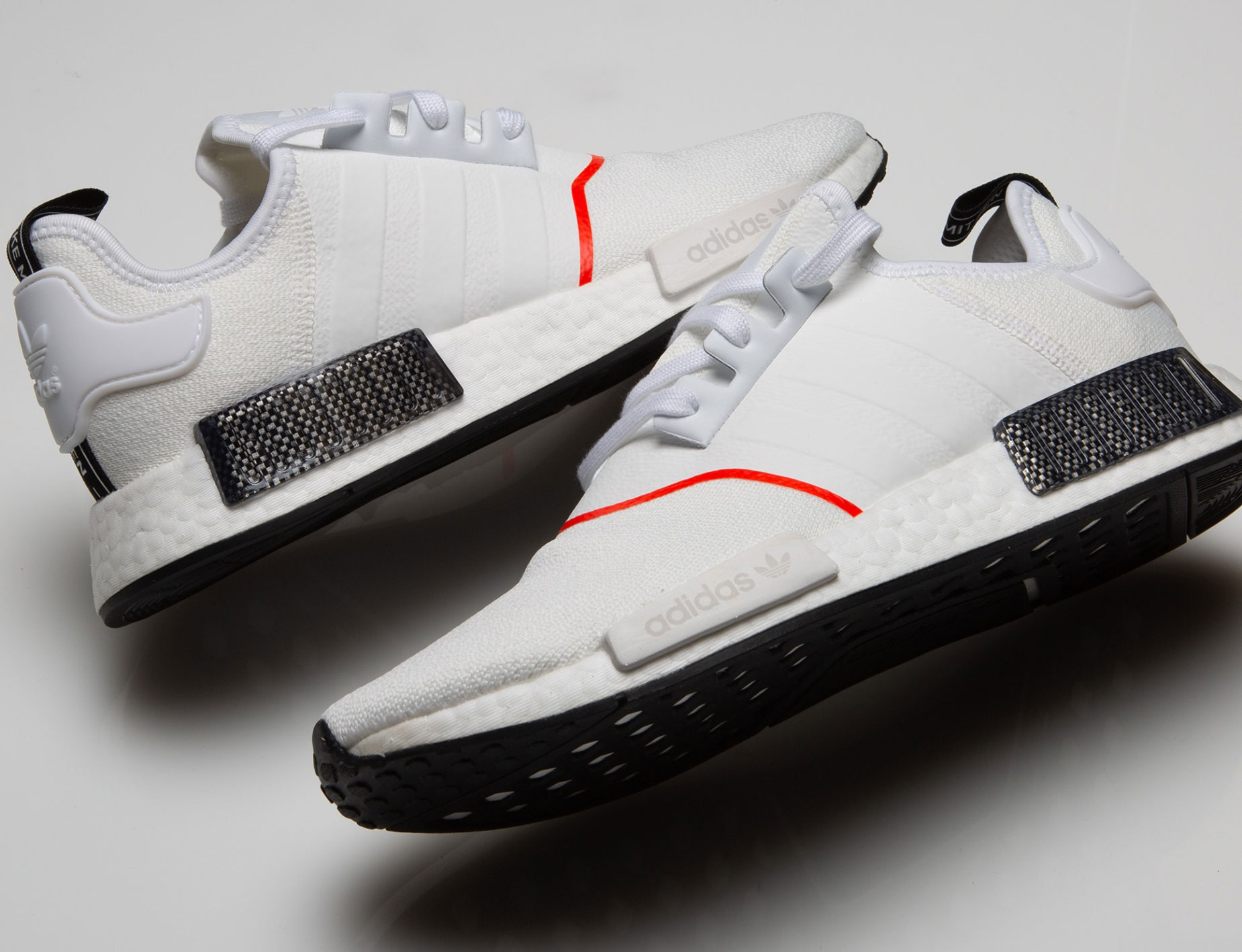 NMD R1 Popularity Recommendations for Web Shooting and PTT 2020