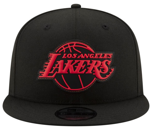 lebron-17-red-carpet-lakers-hat-match-2