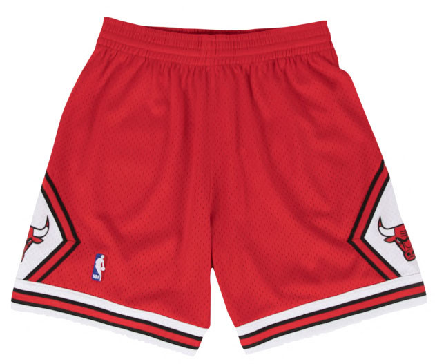 jordan-11-bred-chicago-bulls-retro-shorts-red