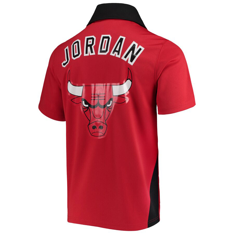 michael-jordan-chicago-bulls-1984-shooting-shirt-2