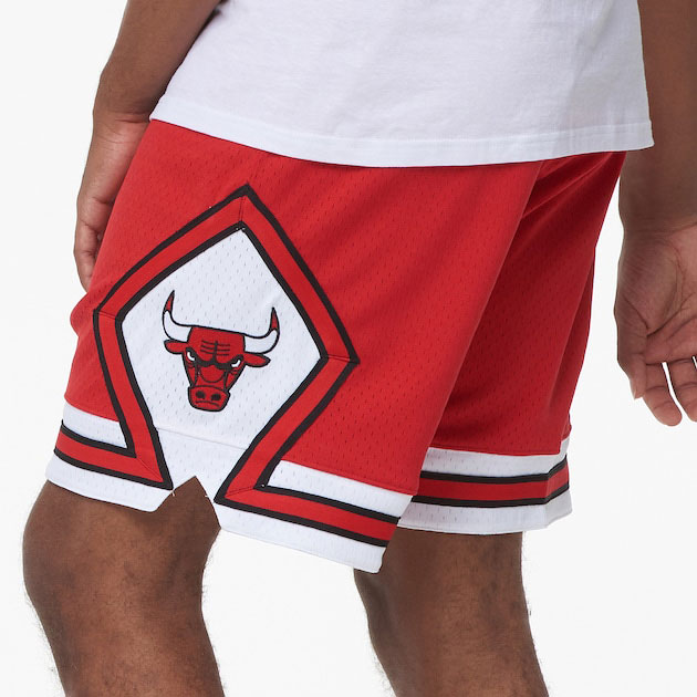 red-cement-jordan-3-chicago-bulls-shorts-1-