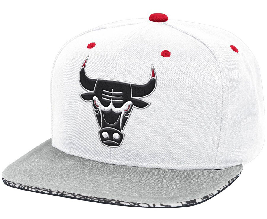 jordan-3-white-cement-bulls-hat-1