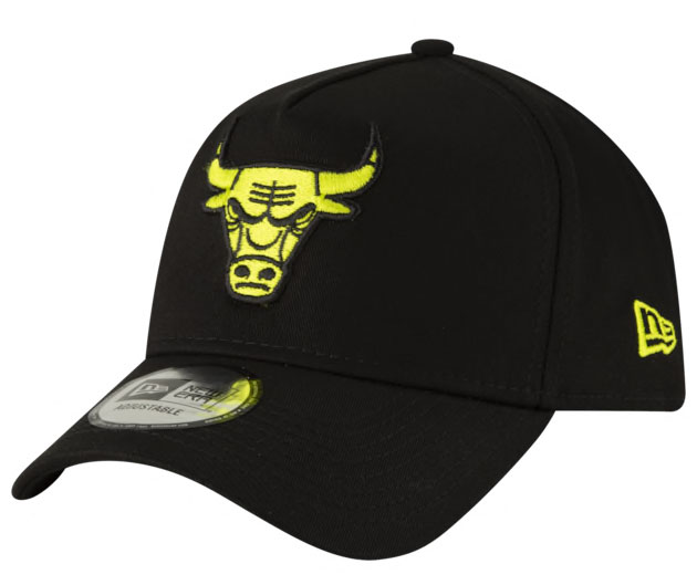 new-era-chicago-bulls-black-volt-snapback-hat