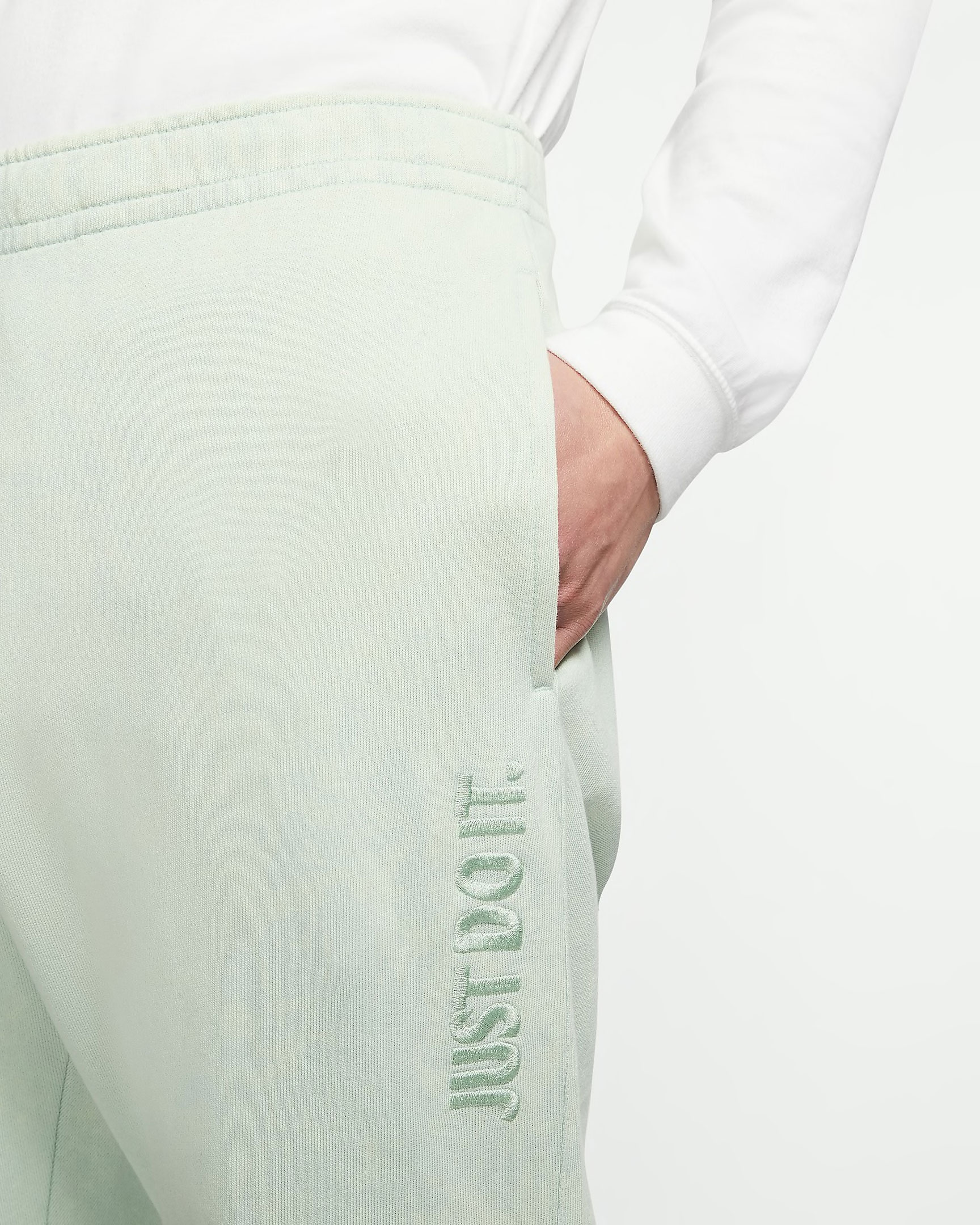 nike-sportswear-pistachio-frost-jdi-jogger-pants-2