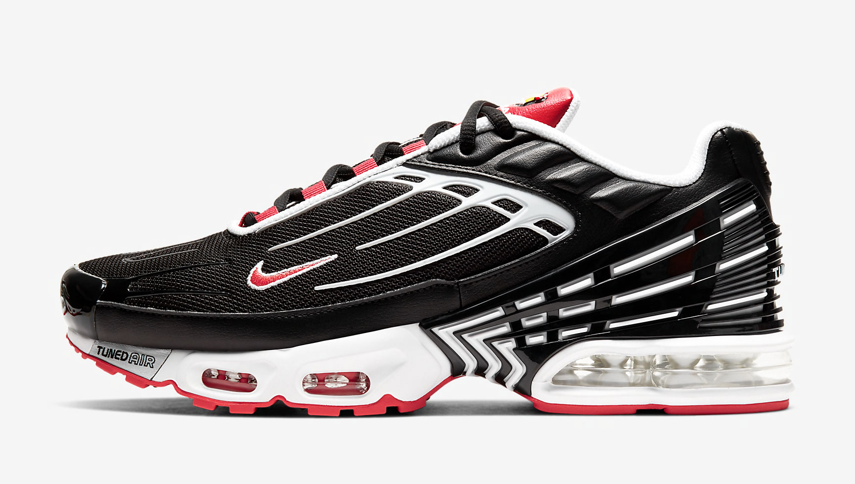 nike-air-max-plus-3-black-white-track-red-release-date