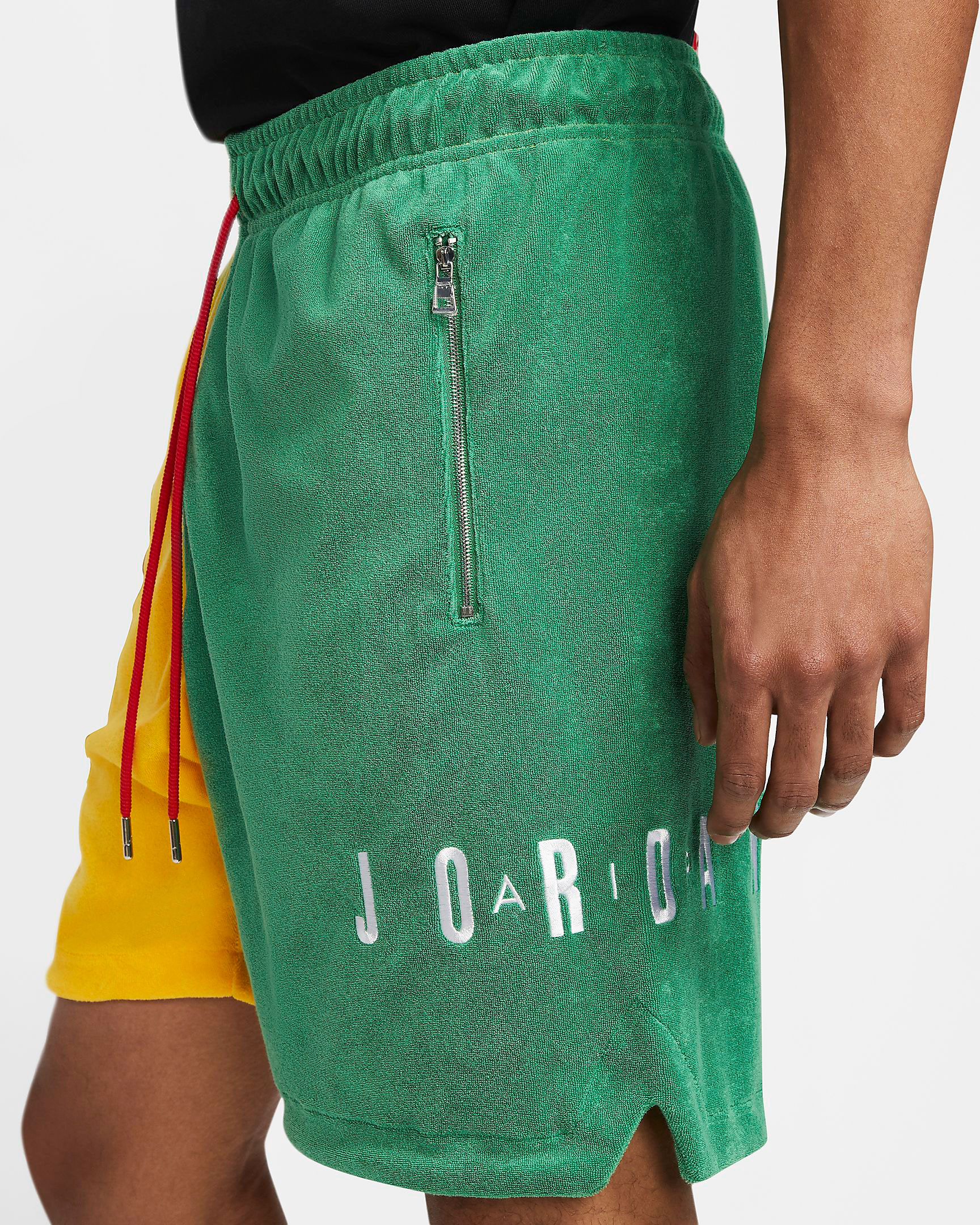 air-jordan-4-green-metallic-shorts-match-2
