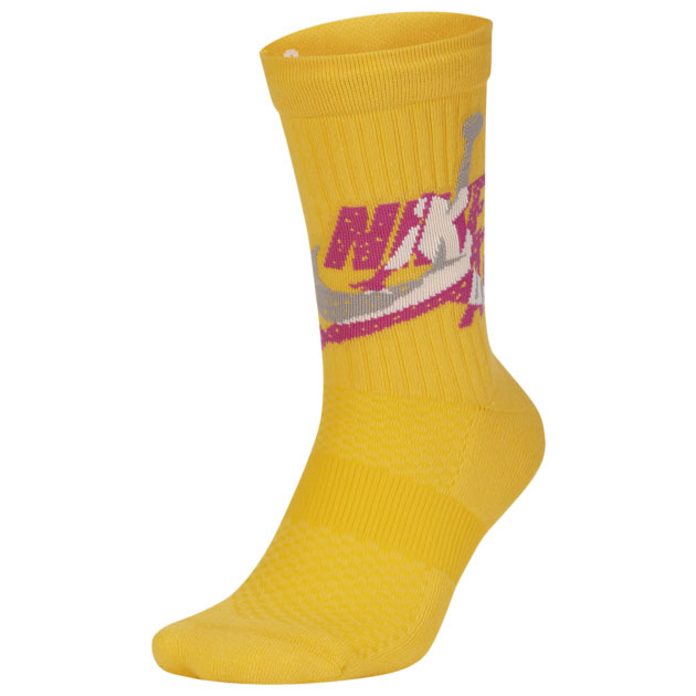 yellow jordan socks