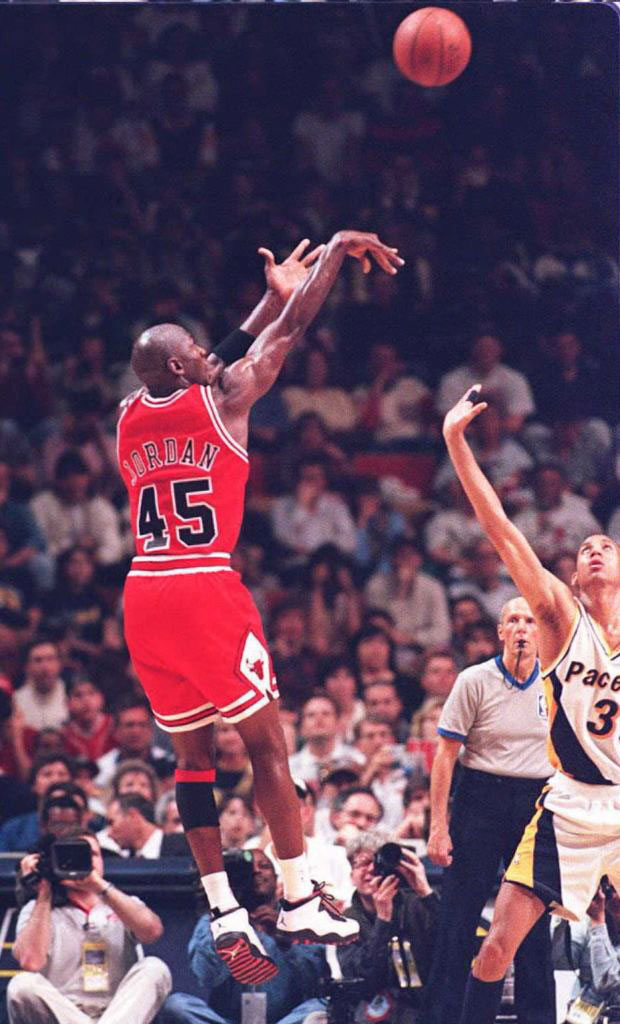 michael-jordan-45-wearing-air-jordan-10-chicago-during-return-to-basketball