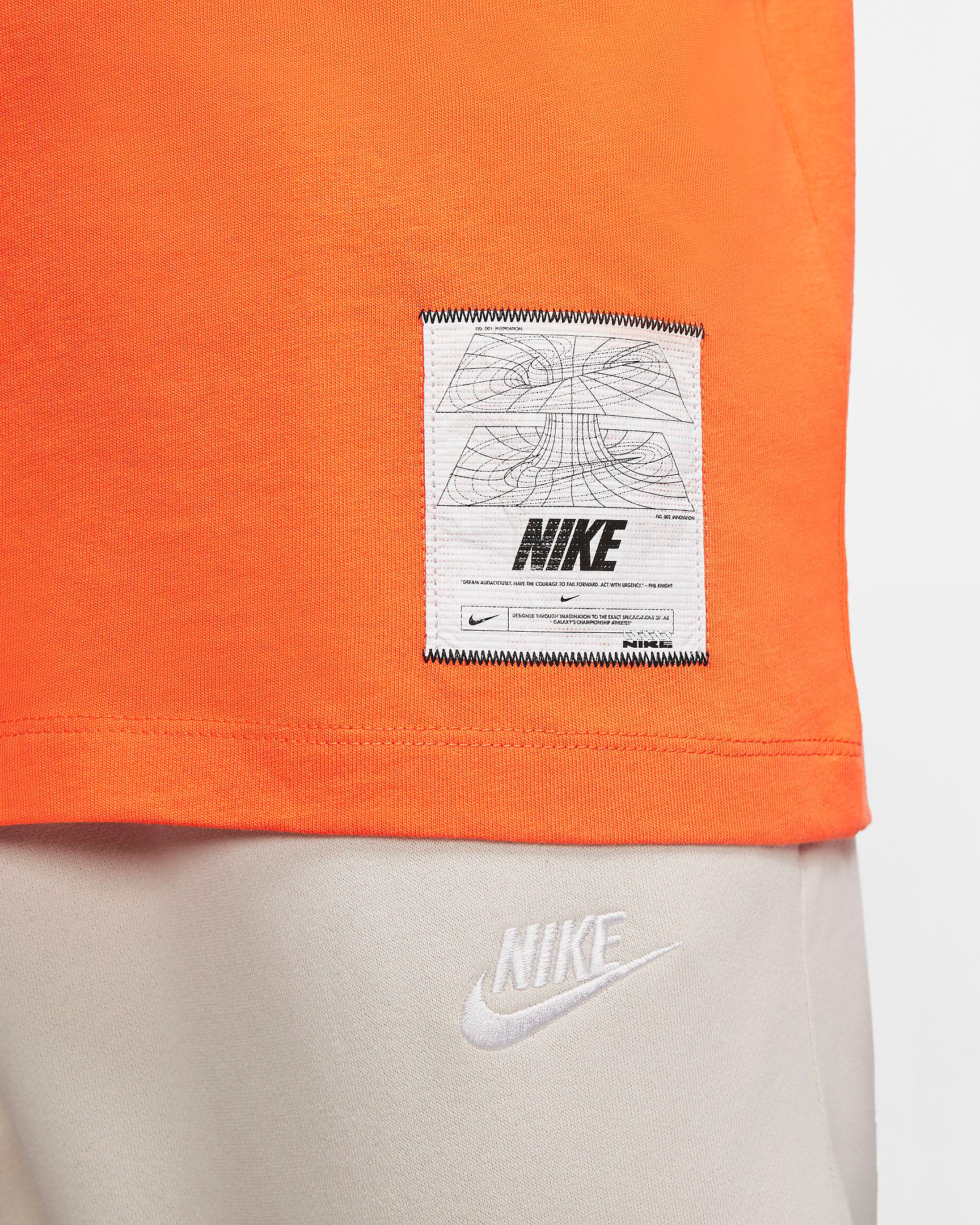 nike-air-foamposite-one-rugged-orange-matching-tee-shirt-4