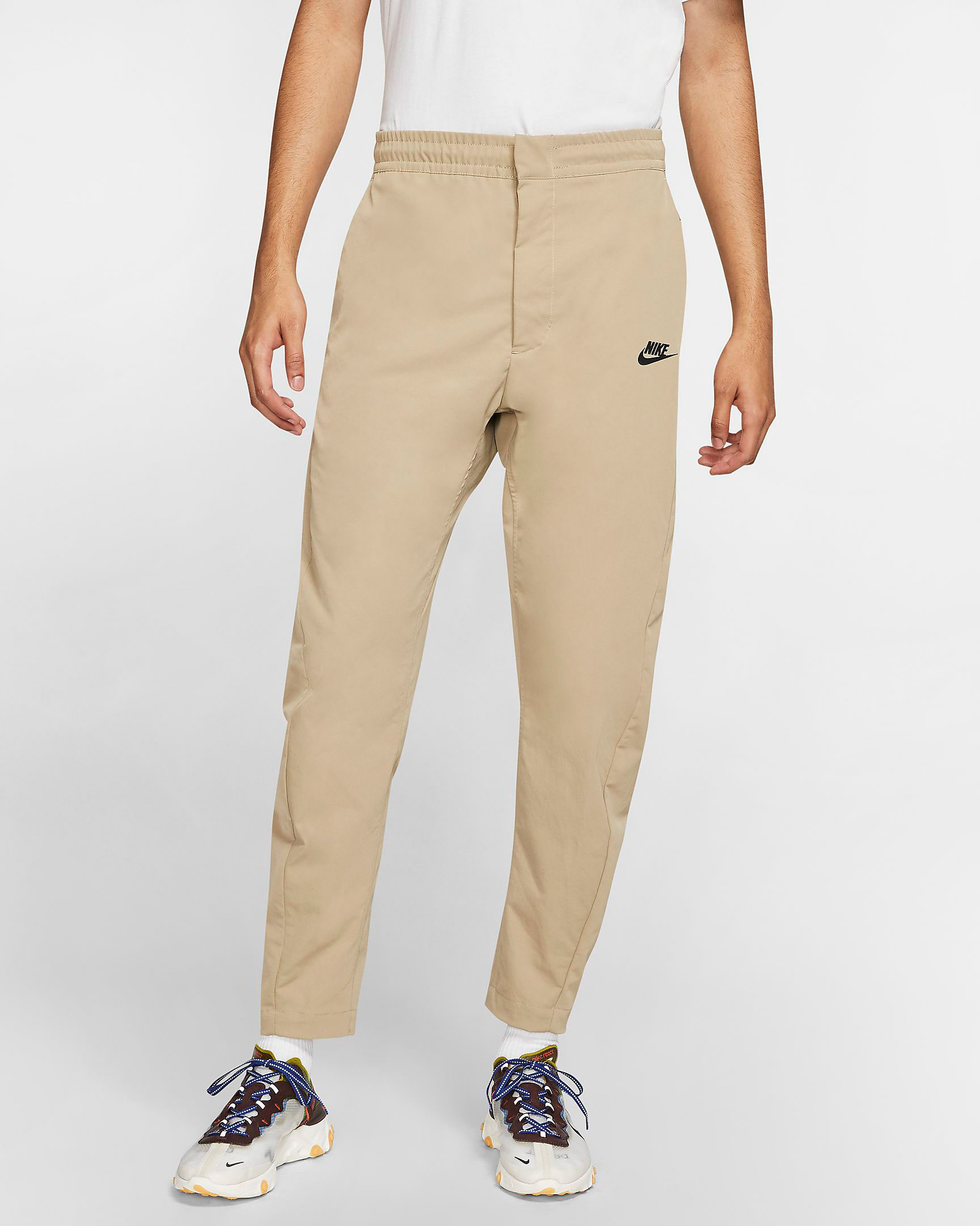 nike-sportswear-khaki-beige-pants