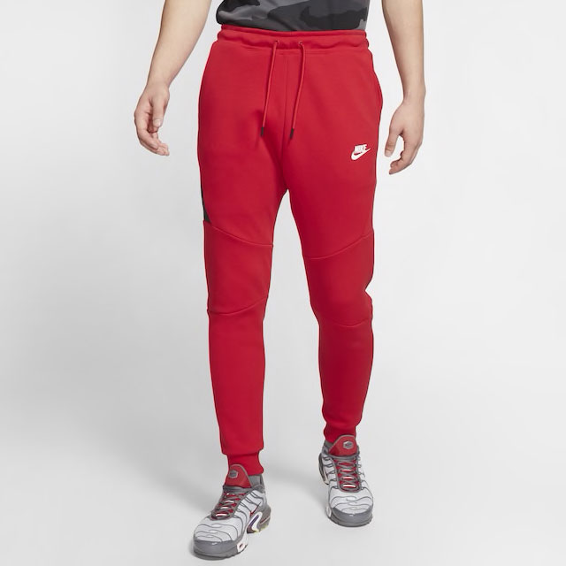 nike-tech-fleece-red-jogger-pant
