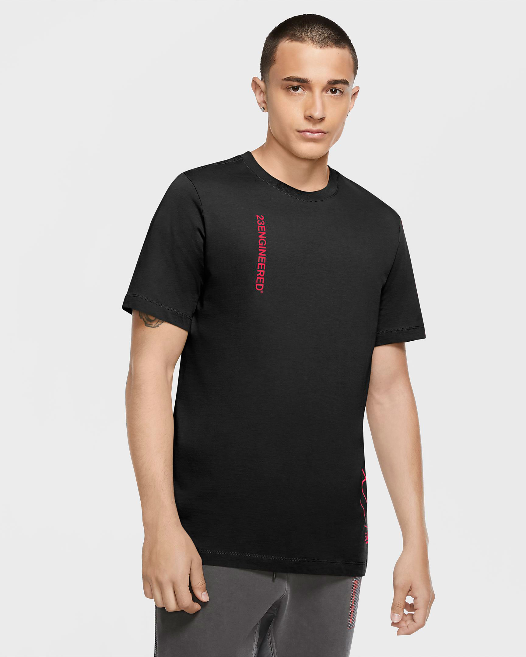 jordan-23-engineered-shirt-black-infrared-1