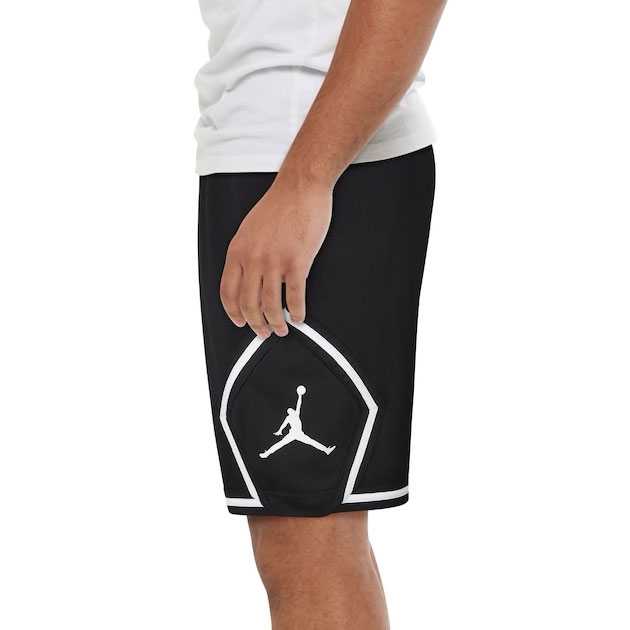 jordan-jumpman-diamond-fleece-shorts-black-white-2