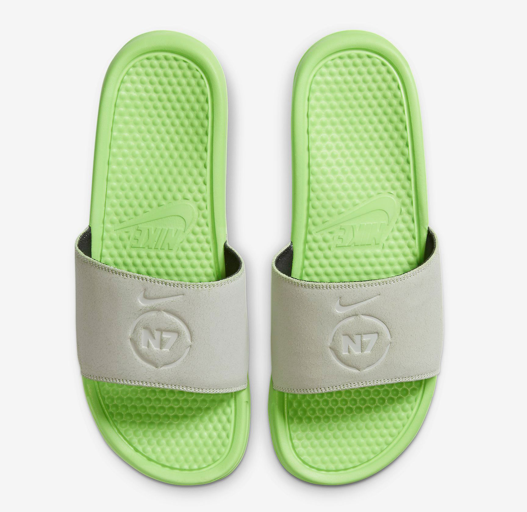 nike-benassi-n7-slide-sandal