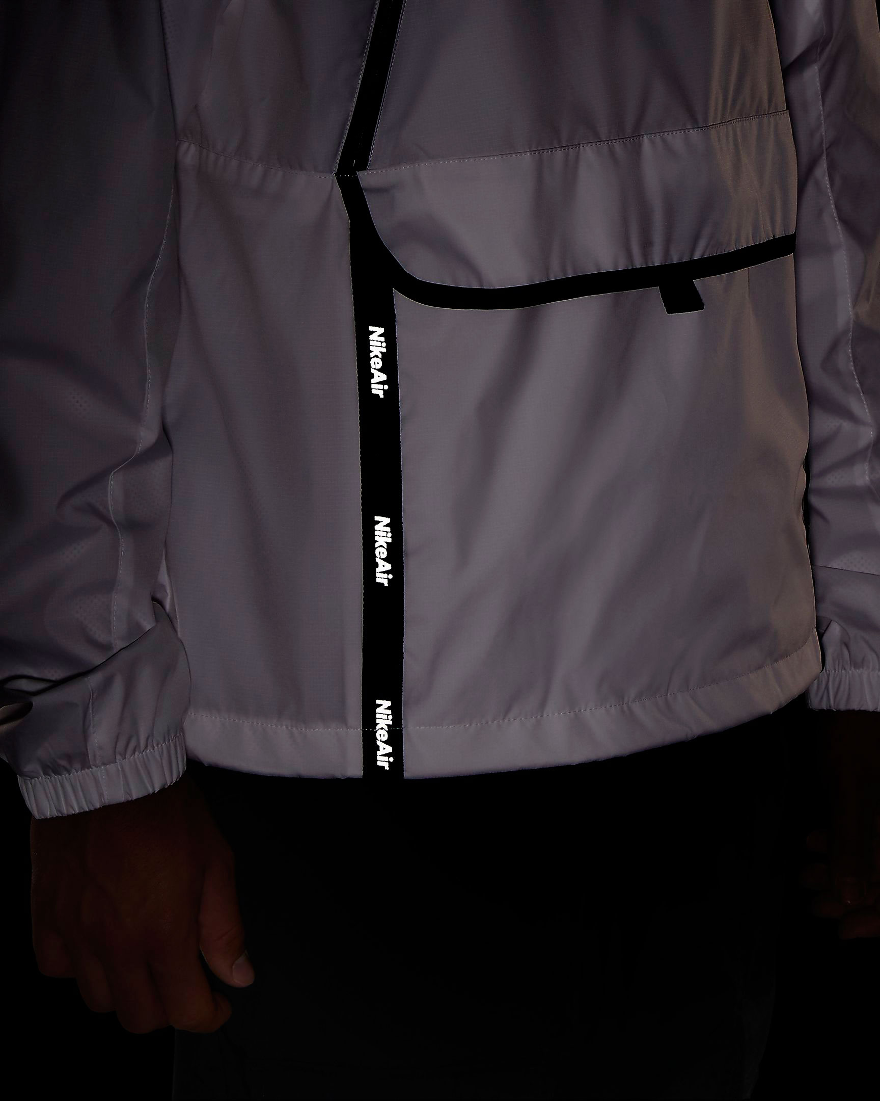 nike-air-utility-reflective-jacket-white-black-3
